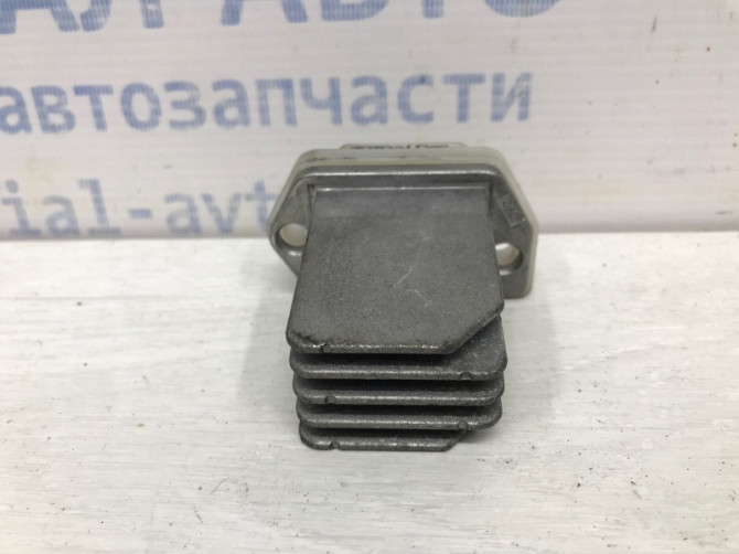 Резистор печки Nissan Juke F15 1.6 TURBO MR16DDT 2010 (б/у) Київ - зображення 2
