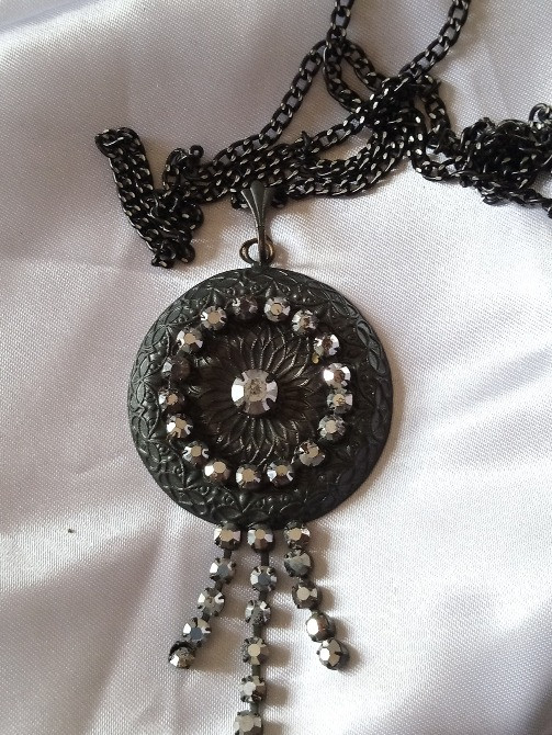 Кулон на цепочке, колье Яблонекс, набор бижутерии, серьги и кулон Днепр - изображение 1