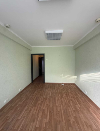 Лівобережна метро, вул Окіпной Раїси , офіс 19м Киев