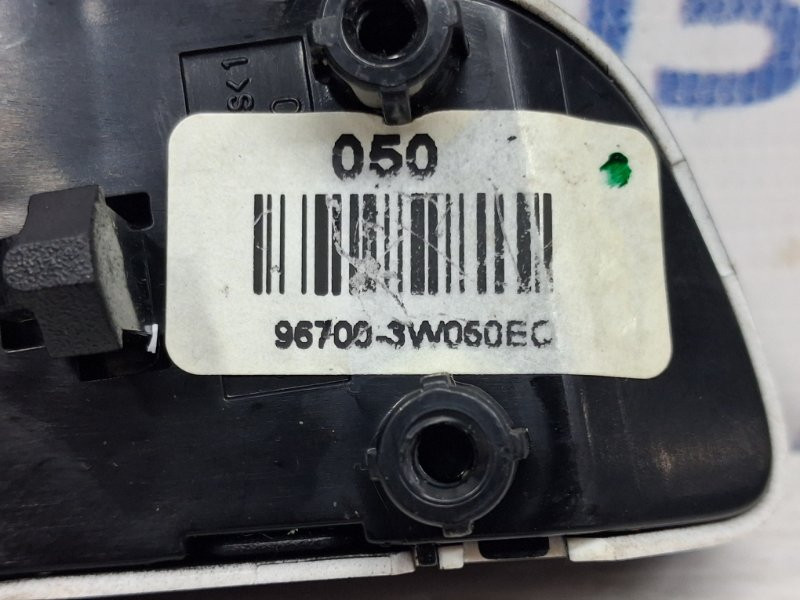 Кнопки руля Kia Sportage SL 1.7 DIESEL D4FD 2010 (б/у) Київ - зображення 3