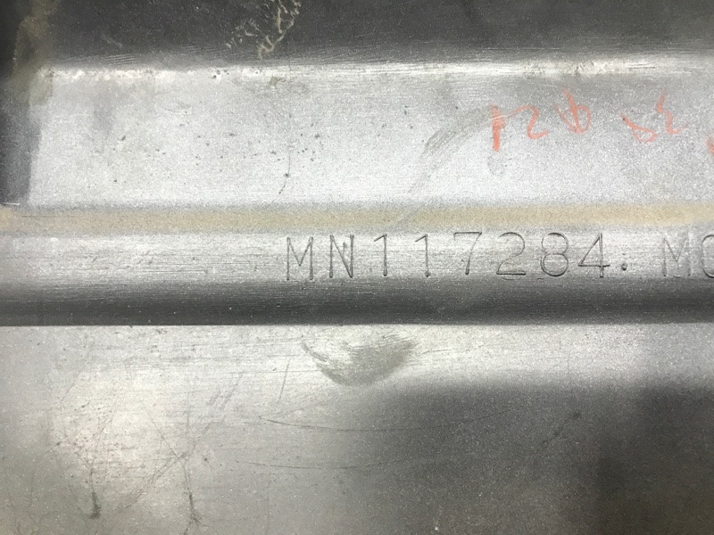 Накладка двери Mitsubishi Pajero Wagon 3 3.2 ДИЗЕЛЬ 4M41 1999 перед. прав. (б/у) Киев - изображение 7