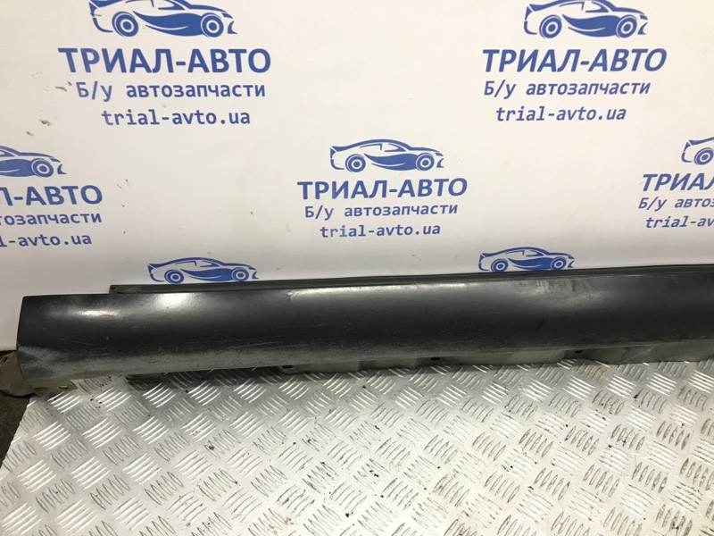 Накладка порога внешняя левая Toyota Avensis T25 1.8 БЕНЗИН 1ZZFE 2002 (б/у) Київ - зображення 2