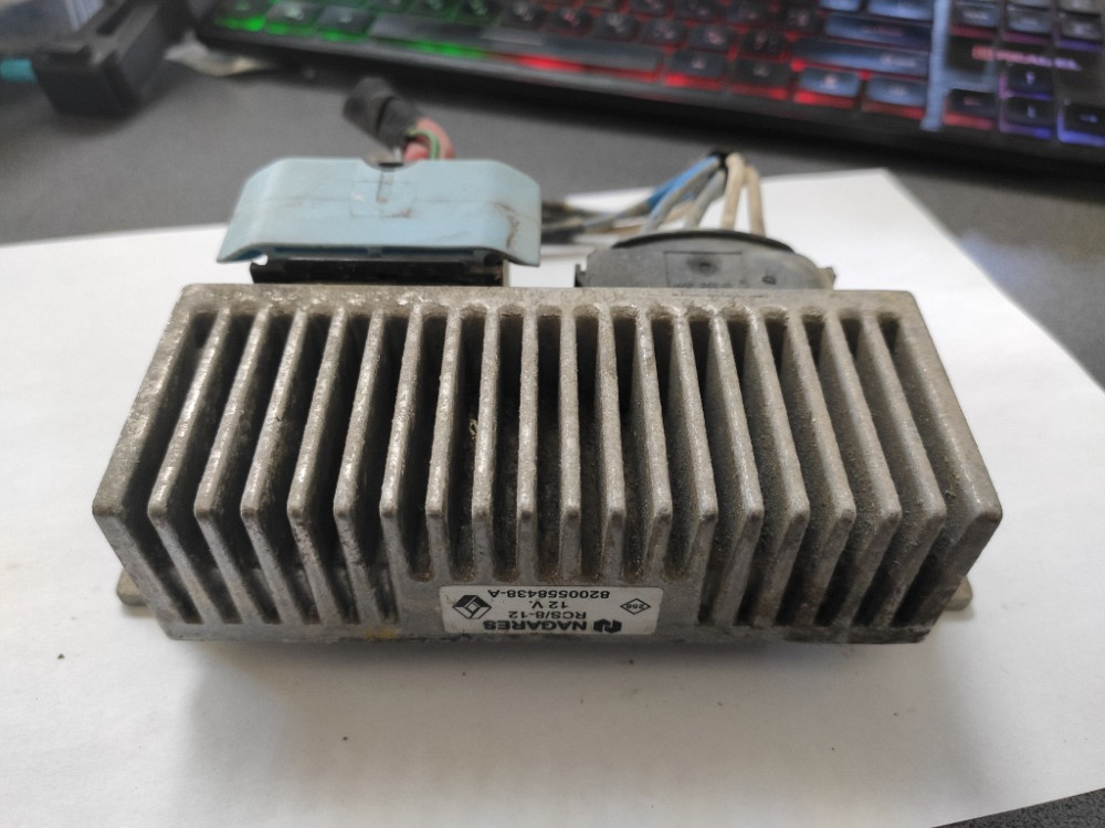 Реле свечей накала Renault Scenic III 1.6 dci 2009-2016 (8200558438) Ковель - зображення 1