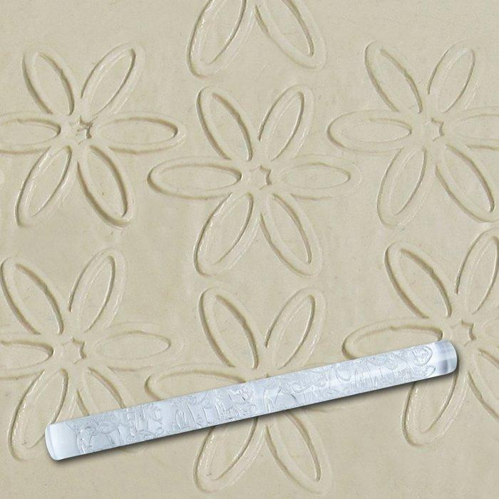 Скалка кондитерська рисунок Empire Квітка шість пелюсток EM-8933 21 см Киев - изображение 1