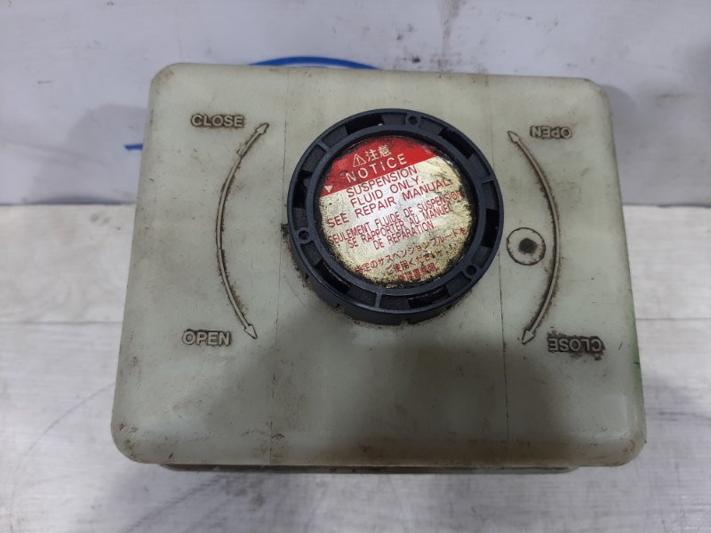 Бачок подкачки амортизатора Toyota Land Cruiser J100 1998 (б/у) Київ - зображення 2