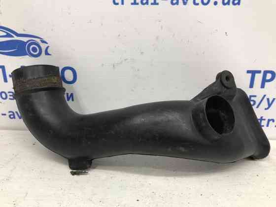 Воздухозаборник Toyota Avensis 2002-2010 177510H040 (Арт. 28219) Киев