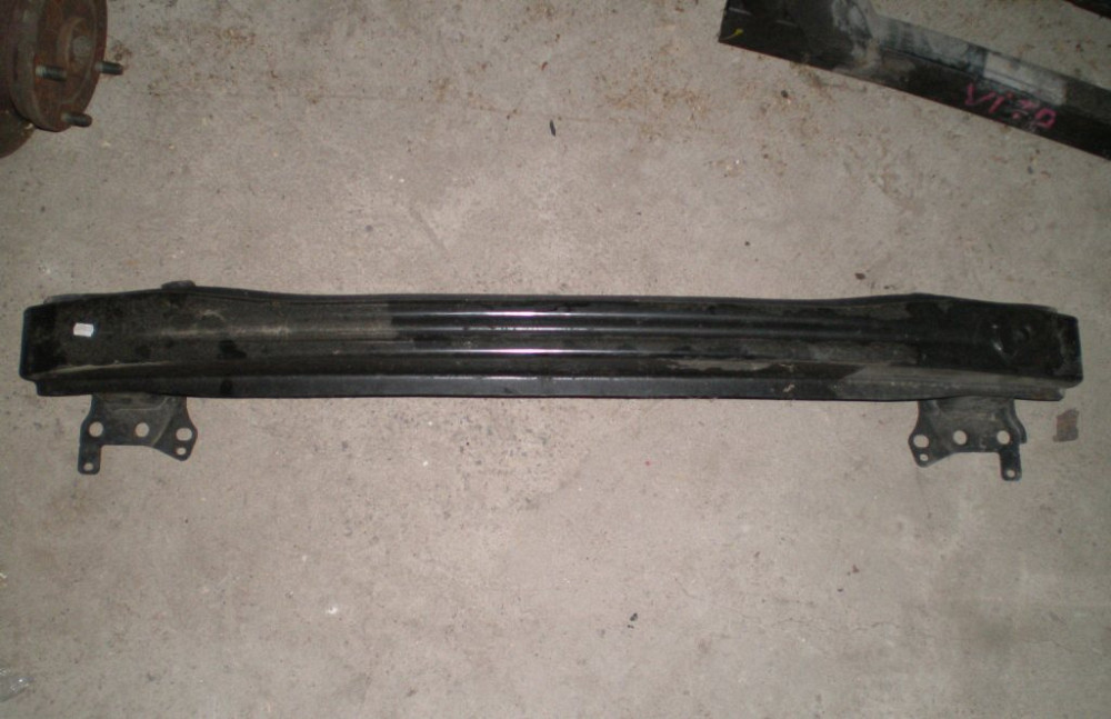 Усилитель переднего бампера Volkswagen Caddy 2004-2010 Ковель - изображение 1