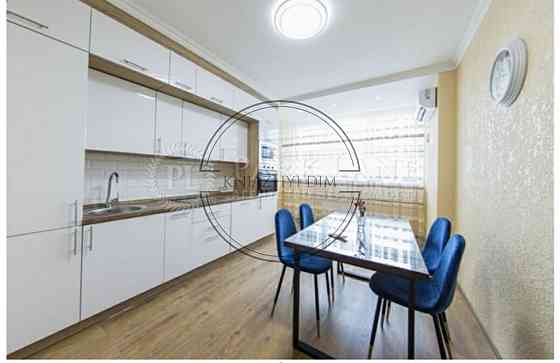 Шикарная двухкомнатная квартира с видом на озеро в ЖК Лебединый.Код: 21132371 Київ