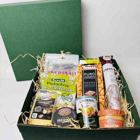 Подарунковий продуктовий набір Maxi Box – вишуканий смак у кожній деталі Житомир