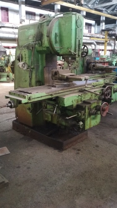 Вертикально фрезерный станок 6Р13, 1979 г. в. Львів - зображення 3