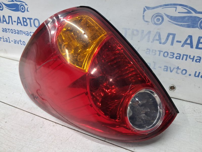 Фонарь задний внешний левый Mitsubishi L200 KB 2.5 DIESEL 4D56 2006 (б/у) Київ - зображення 3