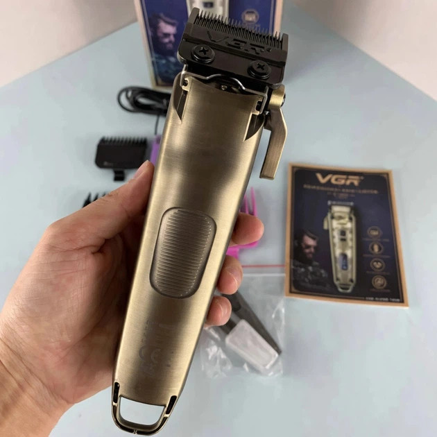 Машинка для стрижки аккумуляторная VGR V-005 8 Вт золотистая Київ - зображення 7