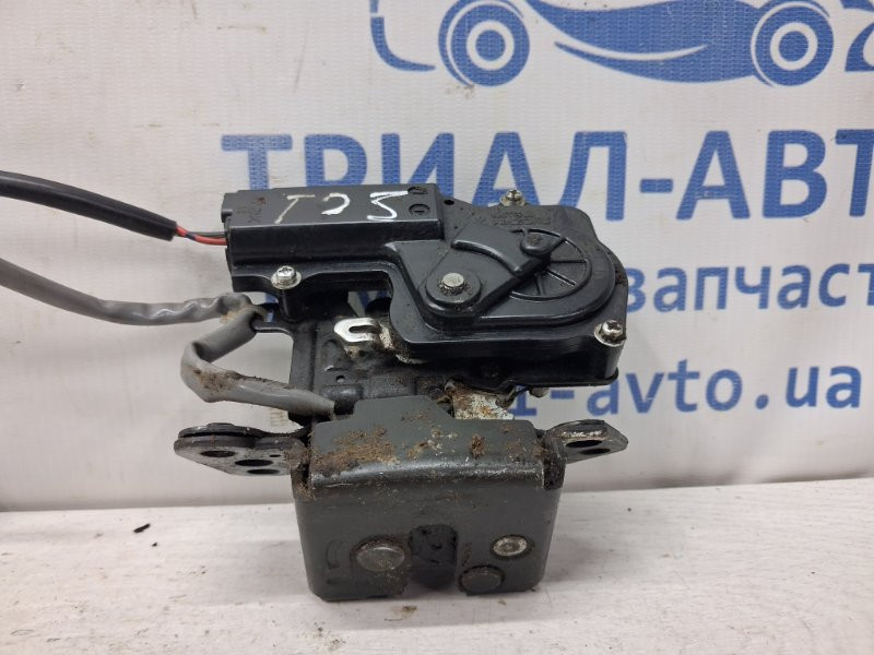 Замок крышки багажника Toyota Avensis T25 2.2 DIESEL 2ADFTV 2002 (б/у) Київ - зображення 5