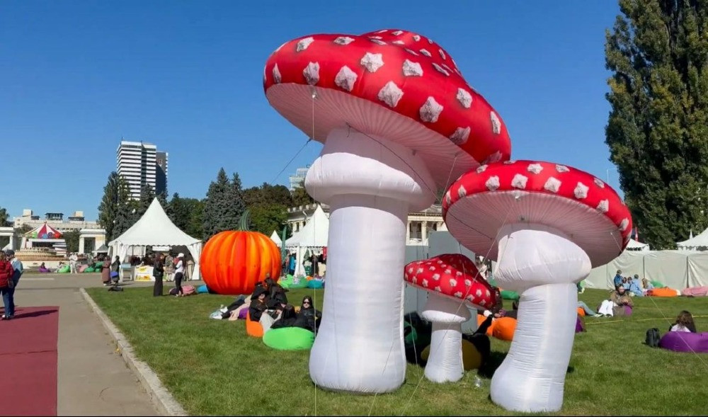 Декорации улиц надувные для оформления сцены, рекламы Київ - зображення 2