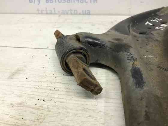 Рычаг правый Nissan X-Trail T32 1.6 DIESEL R9M 2014 (б/у) Киев