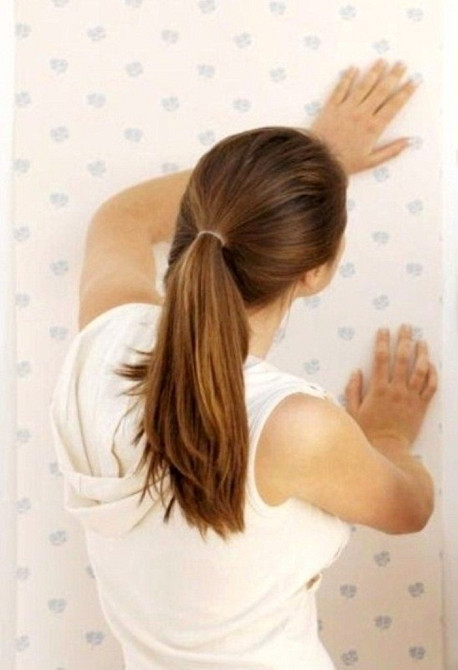 Поклейка обоев Позняки Осокорки Дарница Київ - зображення 1