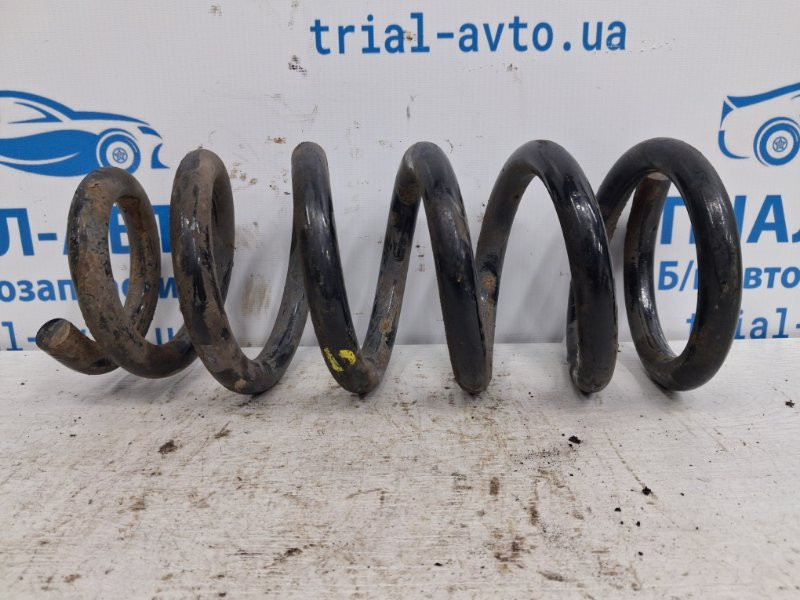 Пружина передняя Mitsubishi Pajero Wagon 3 3.2 ДИЗЕЛЬ 4M41 1999 (б/у) Киев - изображение 1