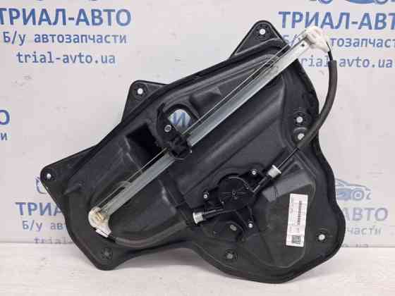 Стеклоподъемник задний правый Mazda 3 BM 2.2 DIESEL 2013 (б/у) Київ