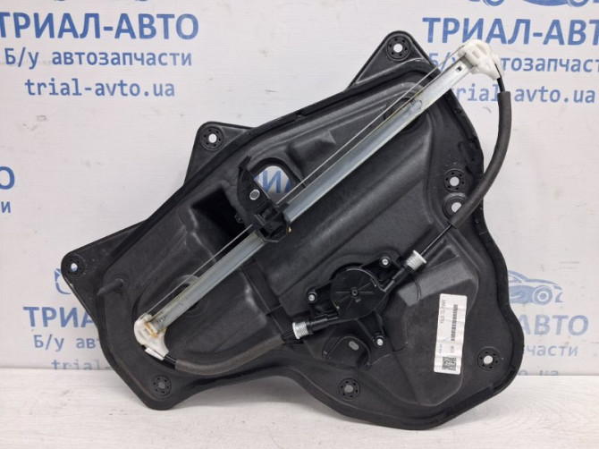 Стеклоподъемник задний правый Mazda 3 BM 2.2 DIESEL 2013 (б/у) Київ - зображення 2