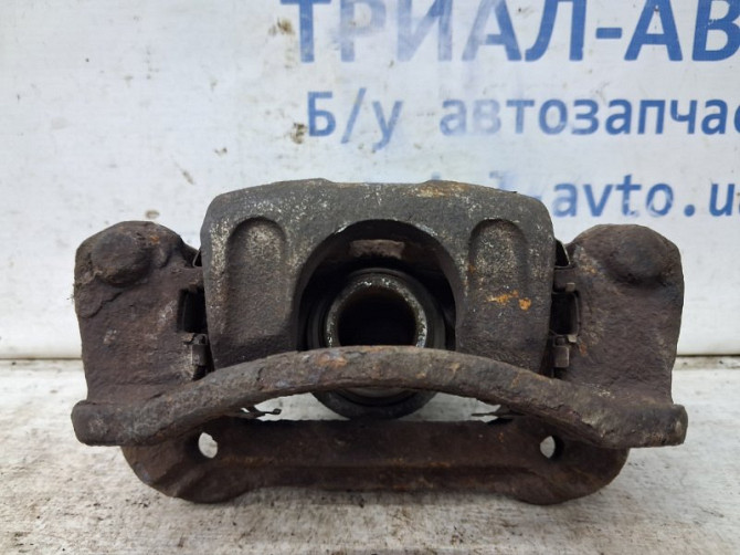 Суппорт задний правый Hyundai I30 FD 1.6 DIESEL D4FB 2007 (б/у) Киев - изображение 2
