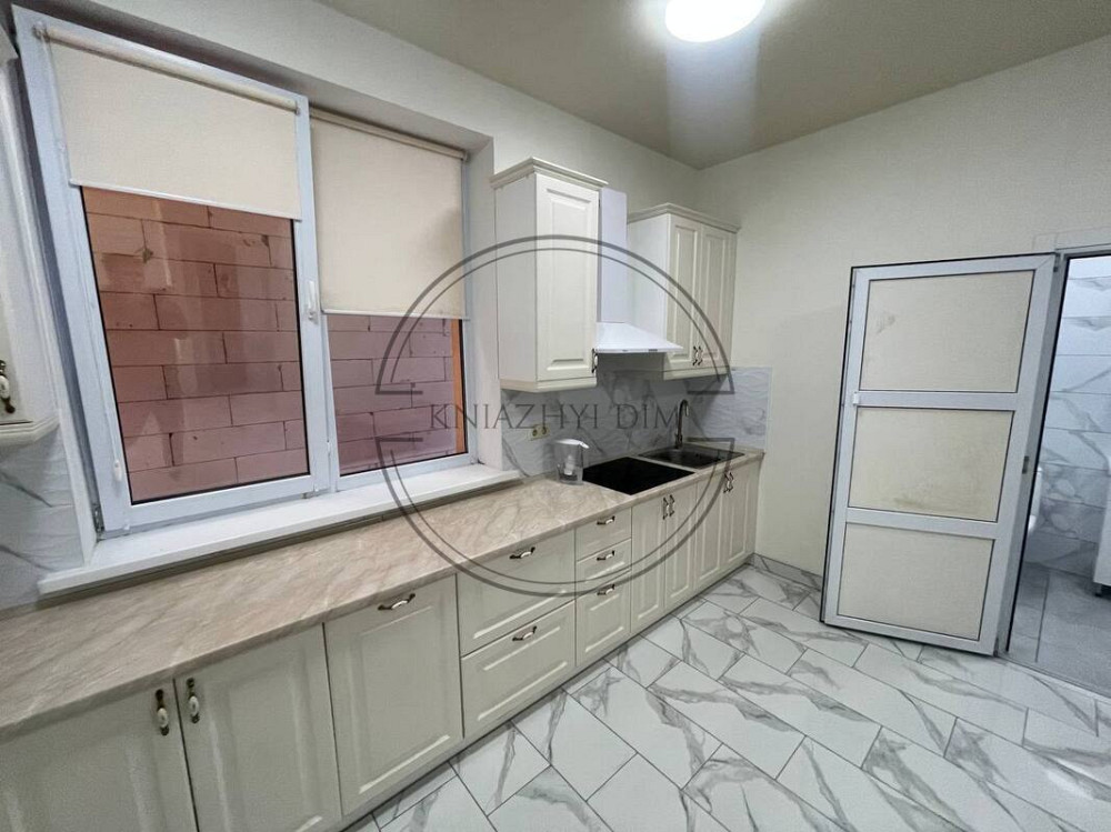 Оренда 1 км. кв. м.Славутич, 53 Садова,66 код 11202400 Киев - изображение 1