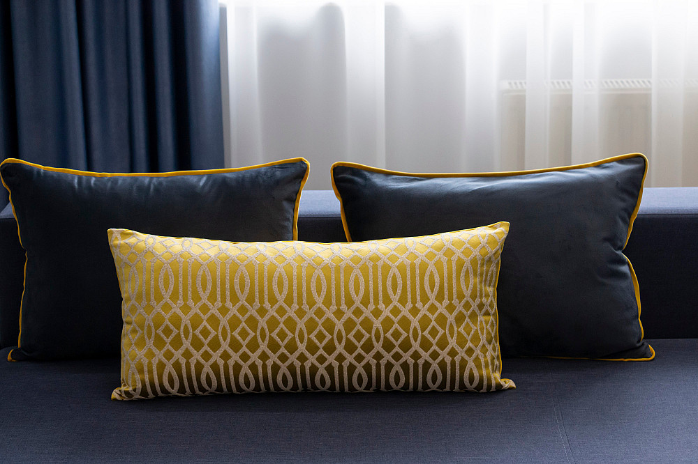 Декоративна подушка орнамент, наволочка для декоративної подушки Львів - зображення 3