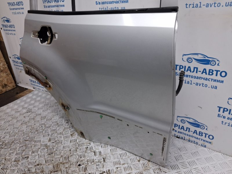 Дверь задняя правая Mitsubishi Pajero Wagon 3 3.2 ДИЗЕЛЬ 4M41 1999 (б/у) Киев - изображение 3