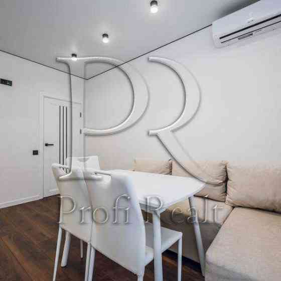 продажа 1-к квартира Киев, Голосеевский, 95000 $ Киев