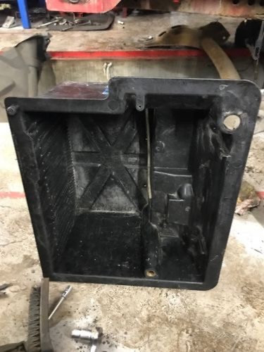 Бу короб аккумулятора Mercedes W168, A1686100194 Кропивницкий - изображение 1