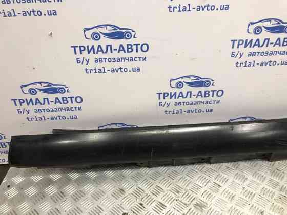 Накладка порога внешняя правая Toyota Avensis 2002-2010 7585105010 (Арт. 50337) Киев