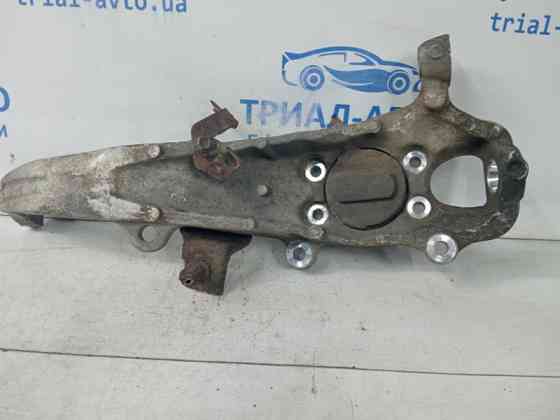 Кулак поворотный правый без ступицы Infiniti Q50 V37 2.2 DIESEL OM651 2013 (б/у) Киев