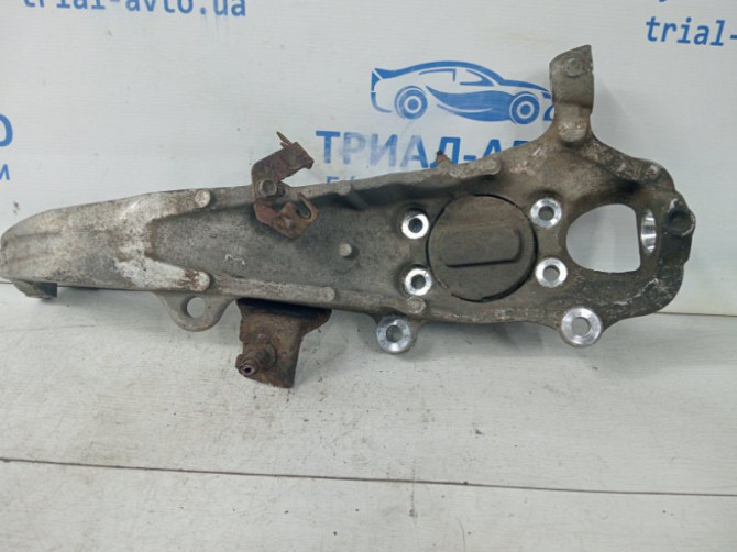 Кулак поворотный правый без ступицы Infiniti Q50 V37 2.2 DIESEL OM651 2013 (б/у) Киев - изображение 4