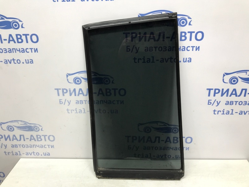 Стекло двери задней левой (форточка) Mitsubishi Pajero Wagon 3 3.2 ДИЗЕЛЬ 4M41 1999 (б/у) Київ - зображення 2
