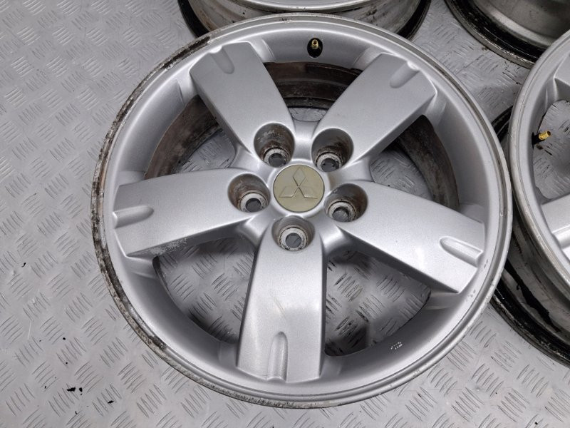 Диски титан комплект R17 Mitsubishi Outlander CU 2.4 БЕНЗИН 4G69 2003 (б/у) Киев - изображение 4