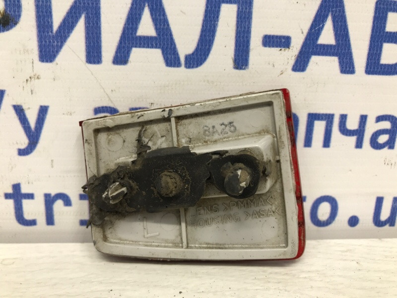 Катафот левый Mitsubishi Pajero Wagon 2006-2022 8355A031 (Арт. 56569) Киев - изображение 2