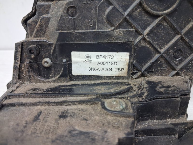 Замок двери задний правый Mazda 3 BK 1.6 БЕНЗИН Z6 2003 (б/у) Київ - зображення 4