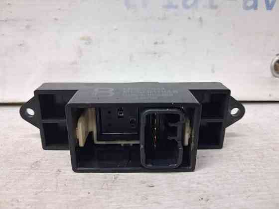 Кнопка стеклоподъемника Mitsubishi L200 KB 2.5 DIESEL 4D56 2006 (б/у) Київ