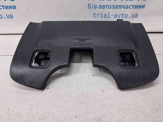 Подушка в колени Toyota Avensis T25 2.2 DIESEL 2ADFTV 2002 (б/у) Киев