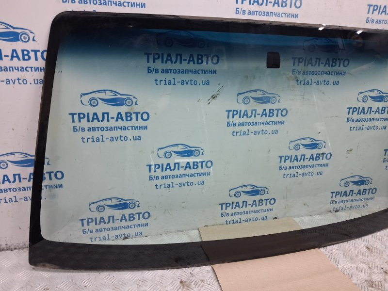 Стекло лобовое Mitsubishi Pajero Wagon 3 3.2 ДИЗЕЛЬ 4M41 1999 (б/у) Київ - зображення 3