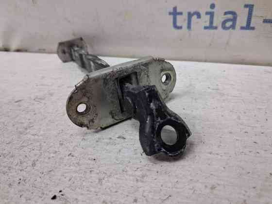 Ограничитель двери передний правый Nissan Tiida 2004-2014  (Арт. 82058) Київ