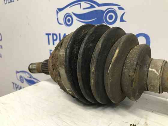 Привод передний правый АКПП Mitsubishi Pajero Wagon 3 3.2 ДИЗЕЛЬ 4M41 1999 (б/у) Киев