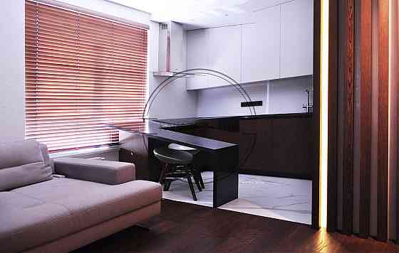 Продаж видової 3-х к. квартири з дизайнерським ремонтом в ЖК Зарічний. № 21133695 Київ