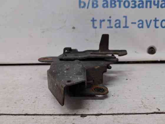 Замок капота Mitsubishi Pajero Wagon 3 3.2 ДИЗЕЛЬ 4M41 1999 (б/у) Киев