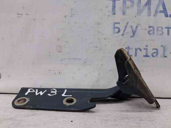 Петля капота левая Mitsubishi Pajero Wagon 3 3.2 ДИЗЕЛЬ 4M41 1999 (б/у) Киев