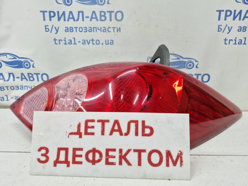 Фонарь задний внешний правый Nissan Tiida 2004-2014 26550EM00A (Арт. 81854) Киев - изображение 1