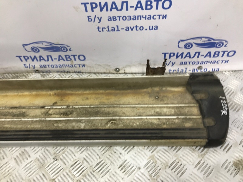 Подножка Mitsubishi L200 KB 2.5 ДИЗЕЛЬ 4D56U 2006 прав. (б/у) Київ - зображення 4