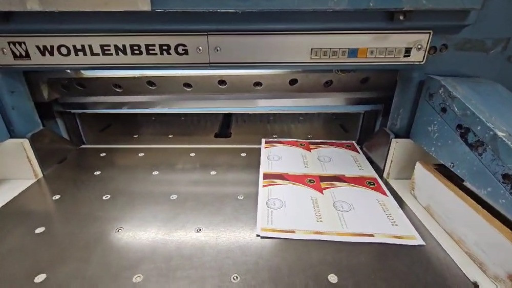 Паперова гільотина Wohlenberg 92. Київ - зображення 1