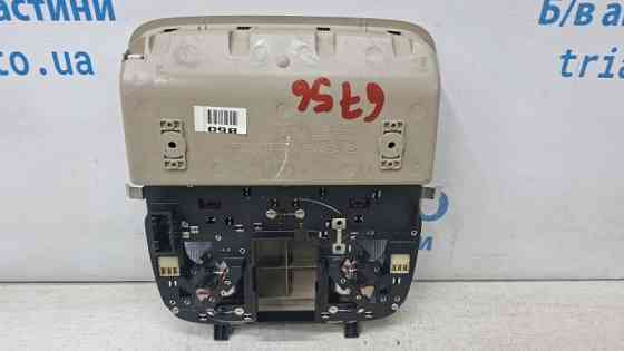 Плафон передний Kia Sorento 2009-2021 928002P500 (Арт. 73805) Київ