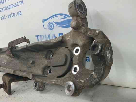 Кулак поворотный правый без ступицы Infiniti Q50 V37 2.2 DIESEL OM651 2013 (б/у) Киев