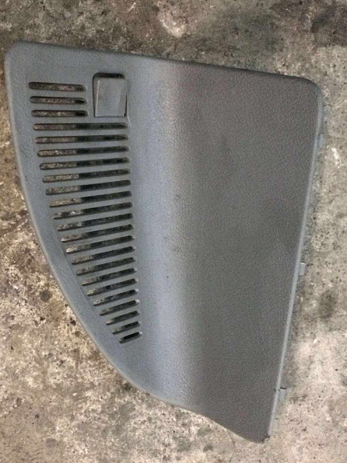 Б/у заглушка обшивки багажника правая Renault Laguna 2, 8200000243, 8200016492, 11701046D Кропивницький - зображення 1